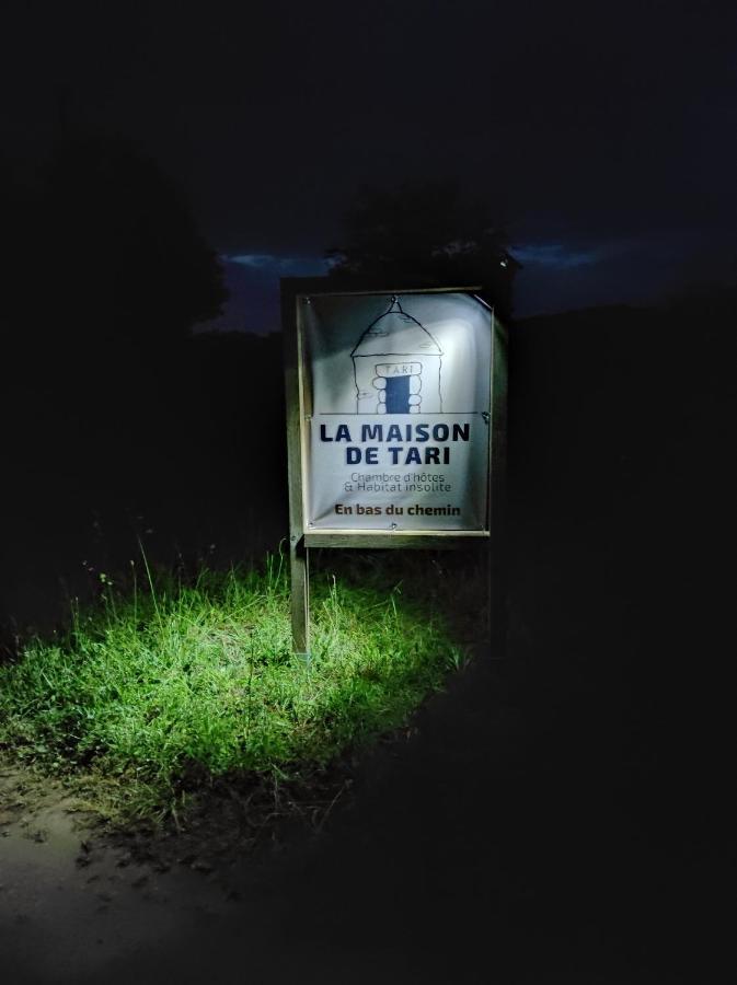 La Maison De Tari Vitrac  Luaran gambar
