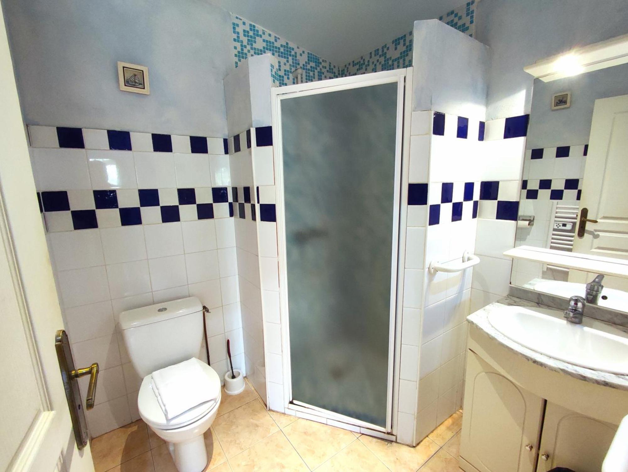 La Maison De Tari Vitrac  Luaran gambar